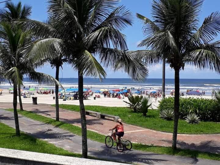 Frente Mar Piscina Churrasqueira Wifi Garagem Portaria 24Hs Apartment Solemar Ngoại thất bức ảnh