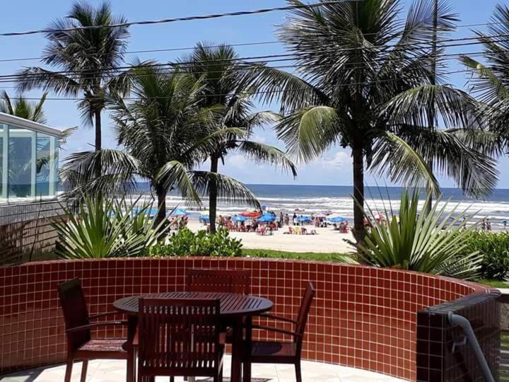Frente Mar Piscina Churrasqueira Wifi Garagem Portaria 24Hs Apartment Solemar Ngoại thất bức ảnh